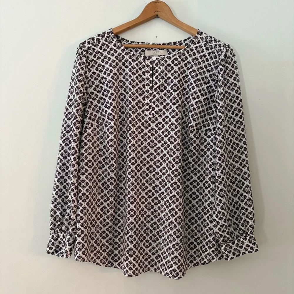 LOFT Plus Sz 18 Ivory Purple Damask Long Sleeve Blouse Split Neck Flowy Fit - Picture 1 of 8